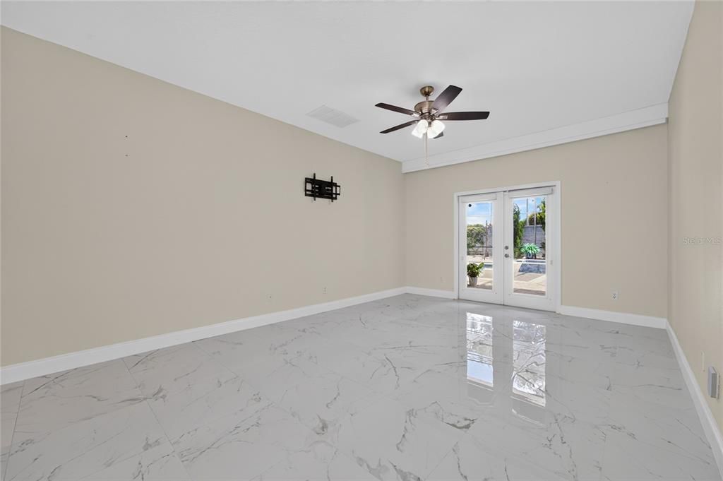 For Rent: $4,300 (5 beds, 4 baths, 3091 Square Feet)