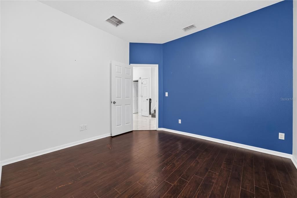 For Rent: $4,300 (5 beds, 4 baths, 3091 Square Feet)