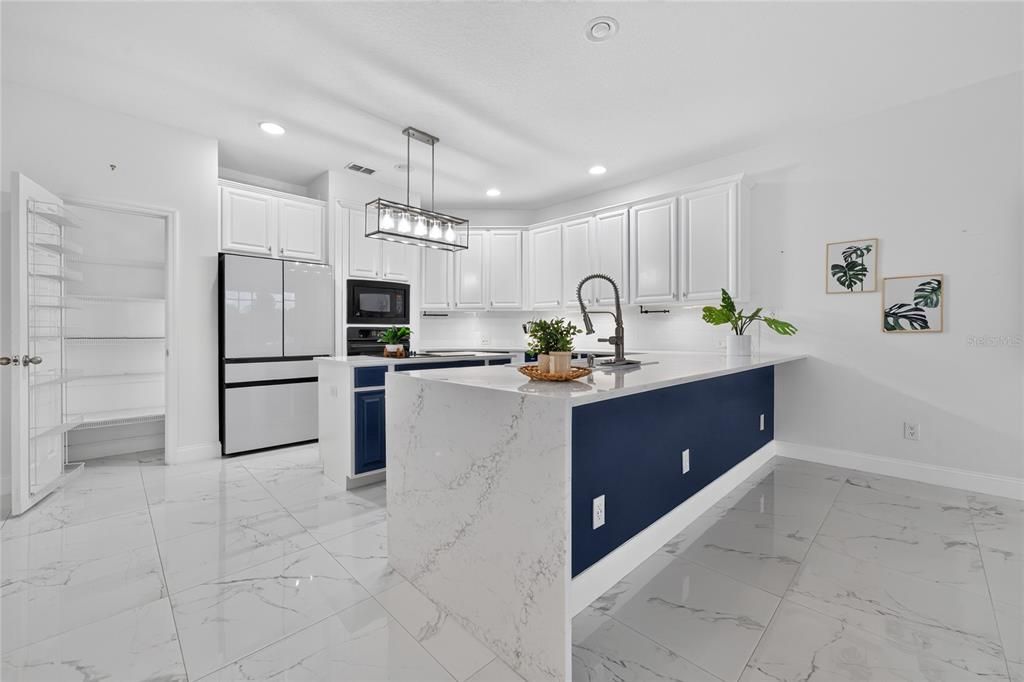For Rent: $4,300 (5 beds, 4 baths, 3091 Square Feet)