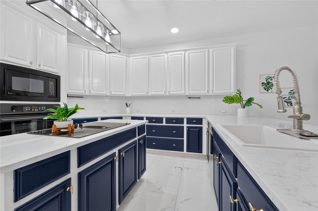 For Rent: $4,300 (5 beds, 4 baths, 3091 Square Feet)