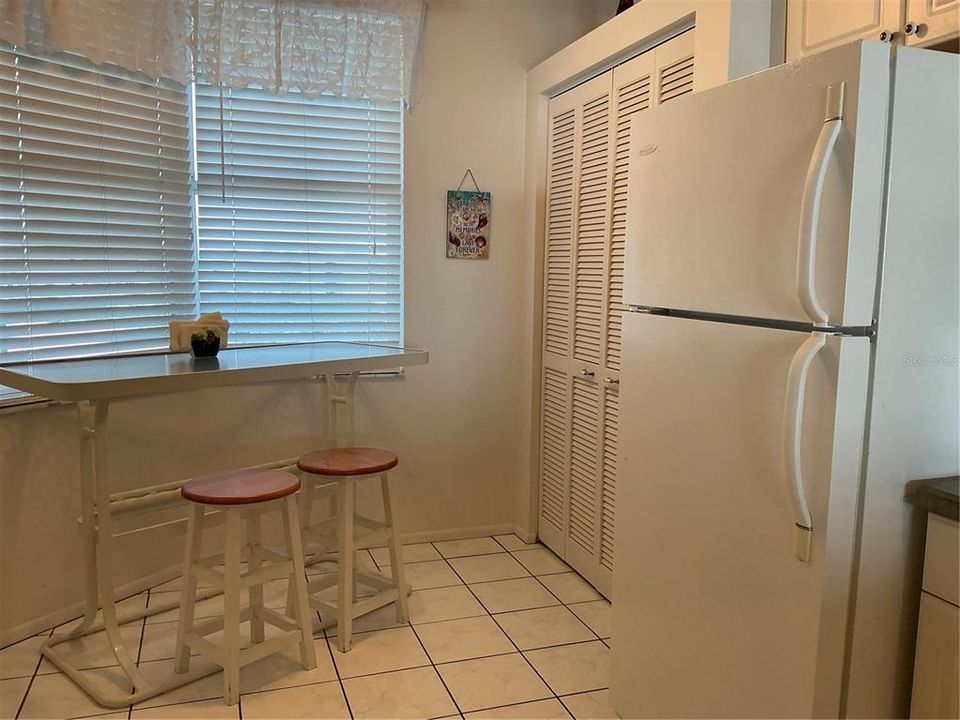 For Rent: $3,500 (2 beds, 2 baths, 1145 Square Feet)