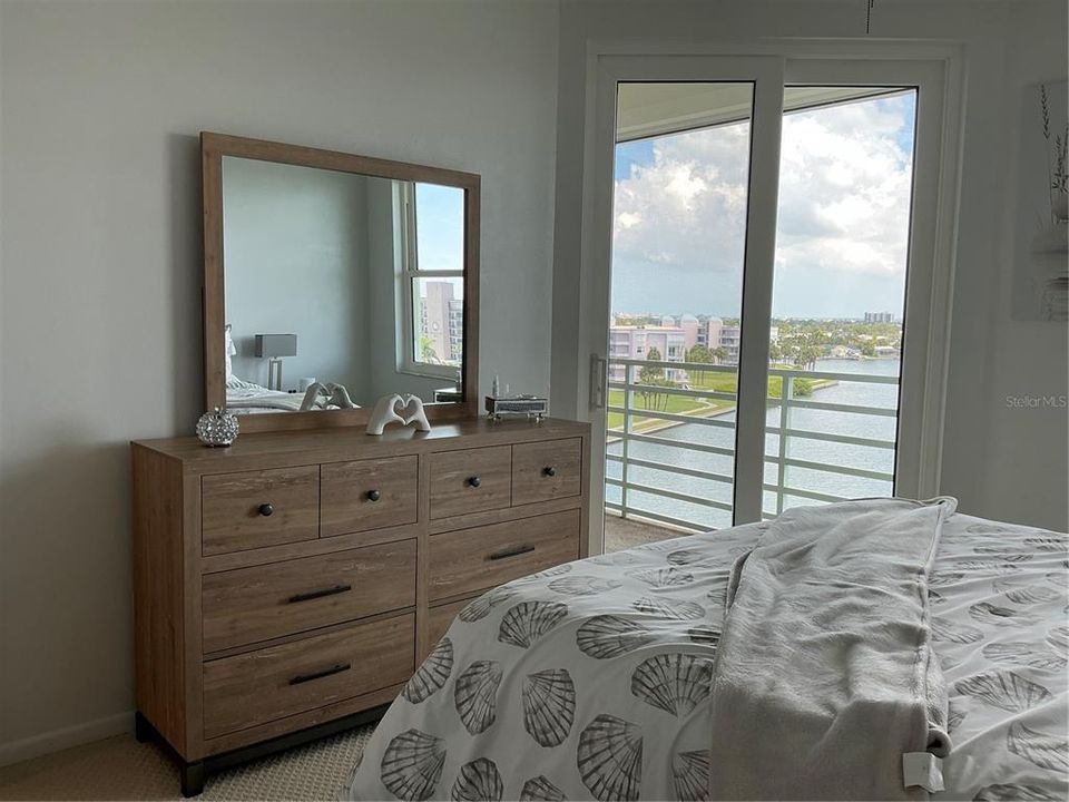 For Rent: $3,500 (2 beds, 2 baths, 1145 Square Feet)