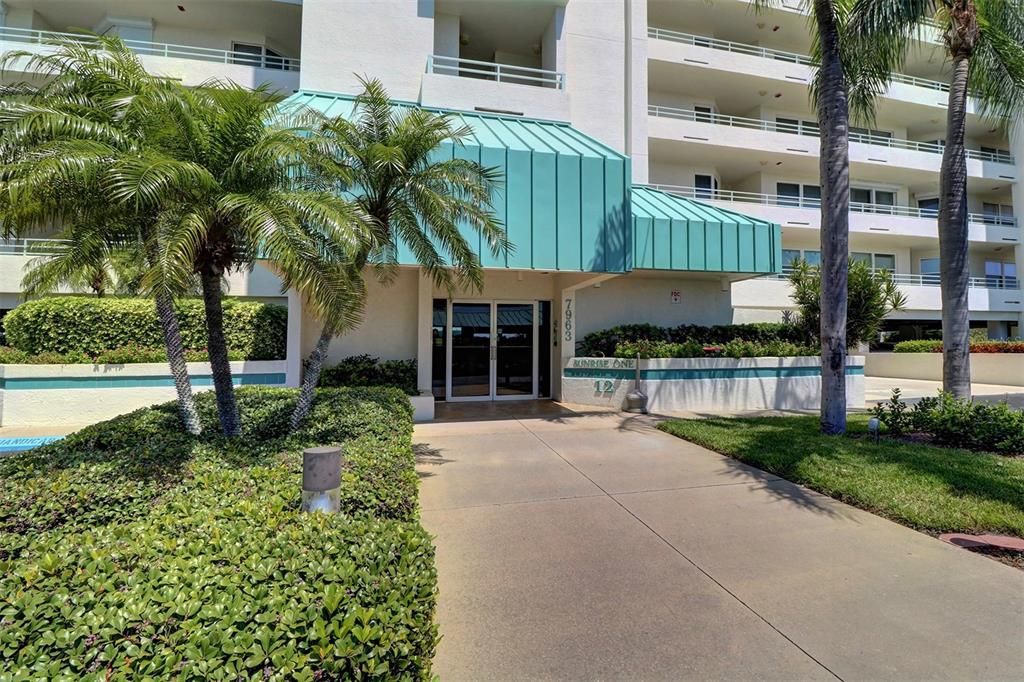 For Rent: $3,500 (2 beds, 2 baths, 1145 Square Feet)