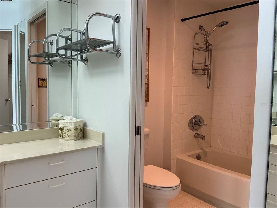 For Rent: $3,500 (2 beds, 2 baths, 1145 Square Feet)