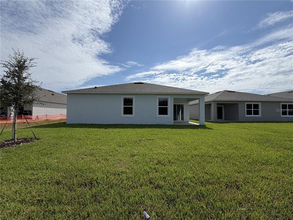 For Sale: $429,990 (5 beds, 3 baths, 2077 Square Feet)