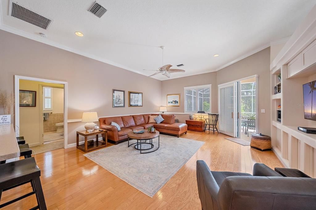 For Sale: $649,900 (3 beds, 2 baths, 2270 Square Feet)