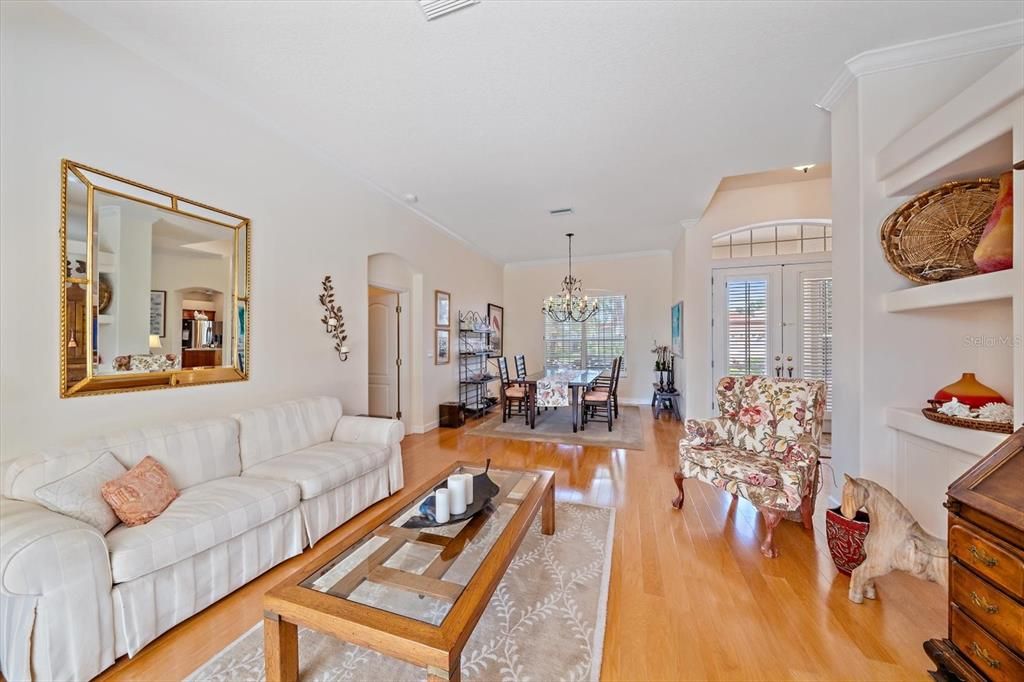 For Sale: $649,900 (3 beds, 2 baths, 2270 Square Feet)