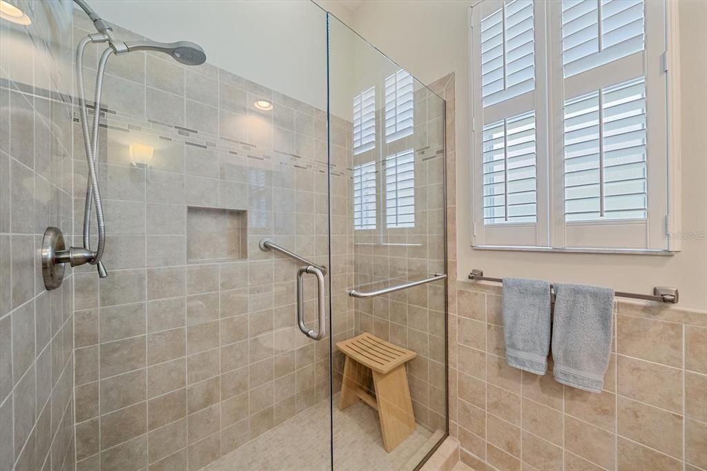 For Sale: $649,900 (3 beds, 2 baths, 2270 Square Feet)