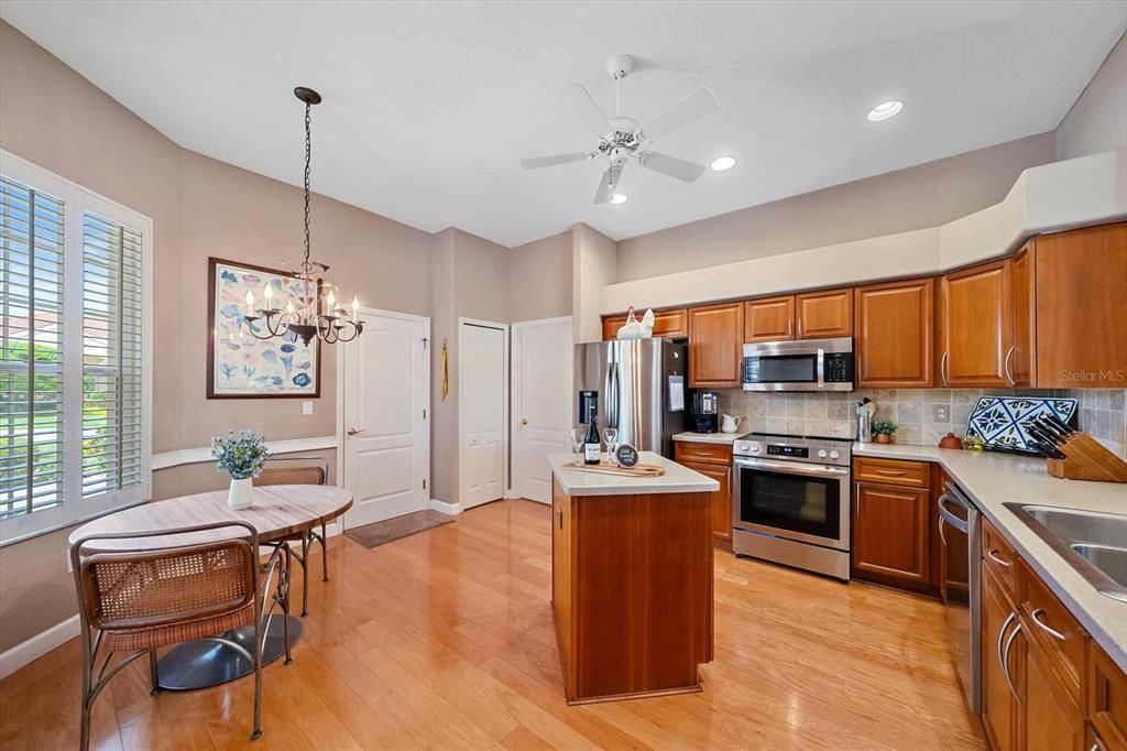 For Sale: $649,900 (3 beds, 2 baths, 2270 Square Feet)