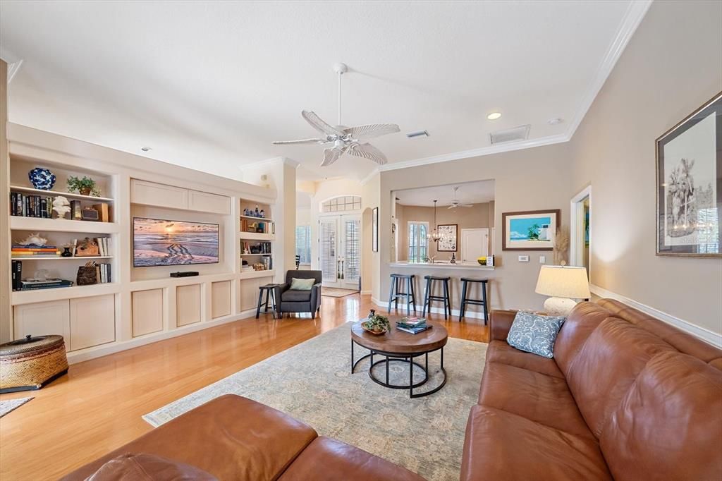 For Sale: $649,900 (3 beds, 2 baths, 2270 Square Feet)