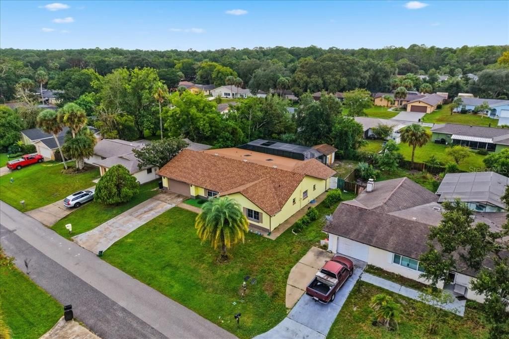 For Sale: $375,000 (3 beds, 3 baths, 2529 Square Feet)