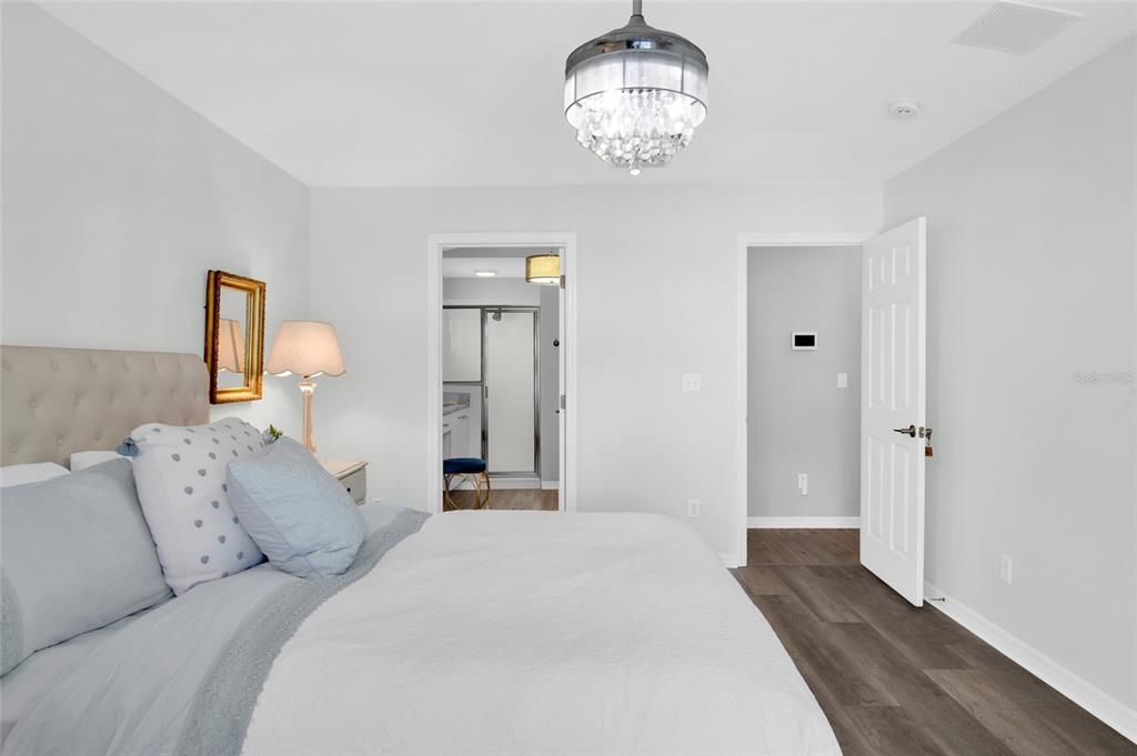 For Sale: $599,000 (3 beds, 2 baths, 1479 Square Feet)