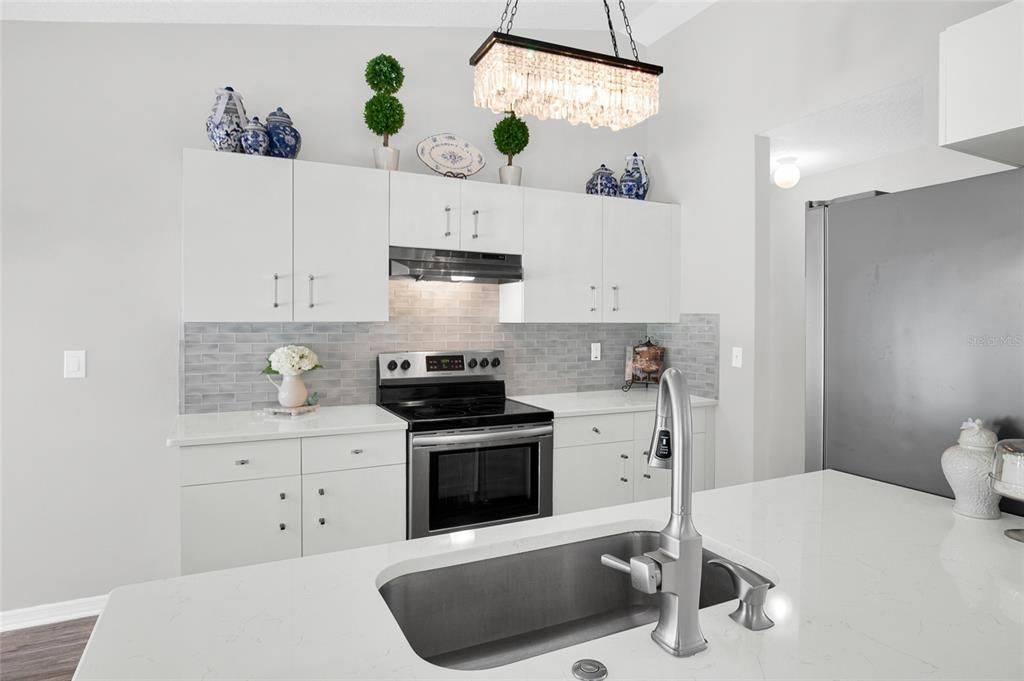 For Sale: $599,000 (3 beds, 2 baths, 1479 Square Feet)