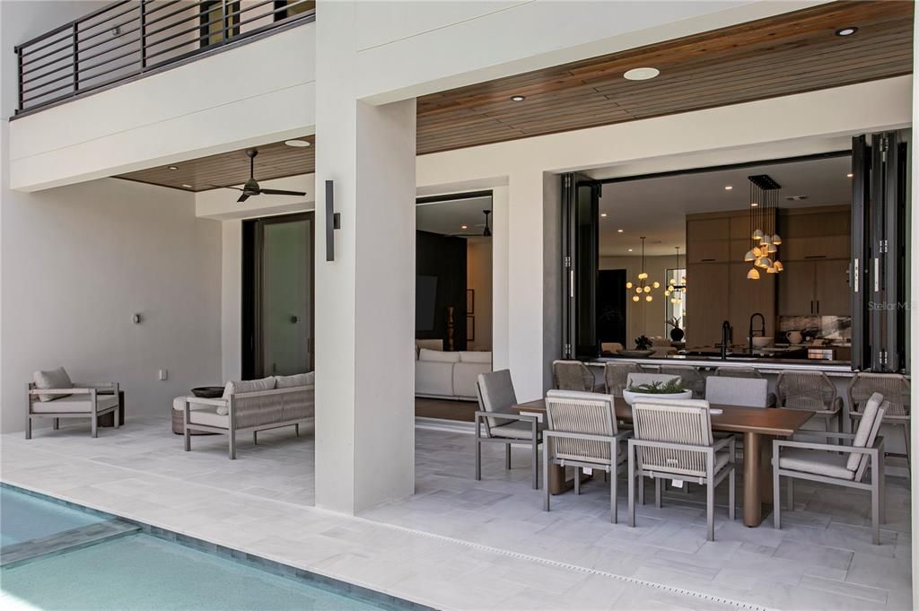 For Sale: $7,395,000 (6 beds, 5 baths, 5665 Square Feet)