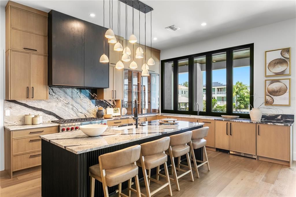For Sale: $7,395,000 (6 beds, 5 baths, 5665 Square Feet)