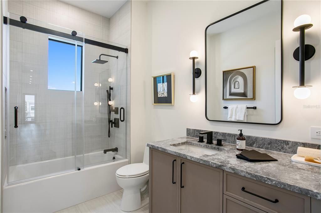 For Sale: $7,395,000 (6 beds, 5 baths, 5665 Square Feet)