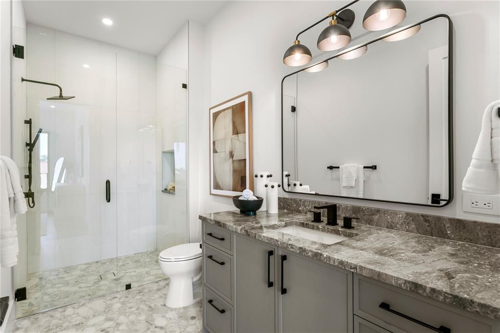 For Sale: $7,395,000 (6 beds, 5 baths, 5665 Square Feet)