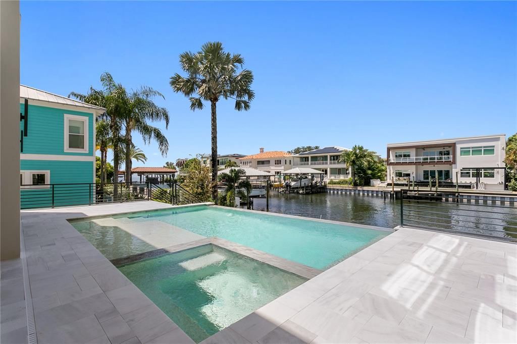 For Sale: $7,395,000 (6 beds, 5 baths, 5665 Square Feet)
