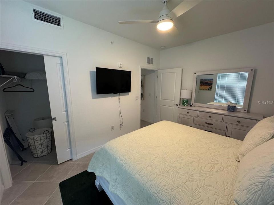 For Rent: $2,500 (2 beds, 2 baths, 1568 Square Feet)