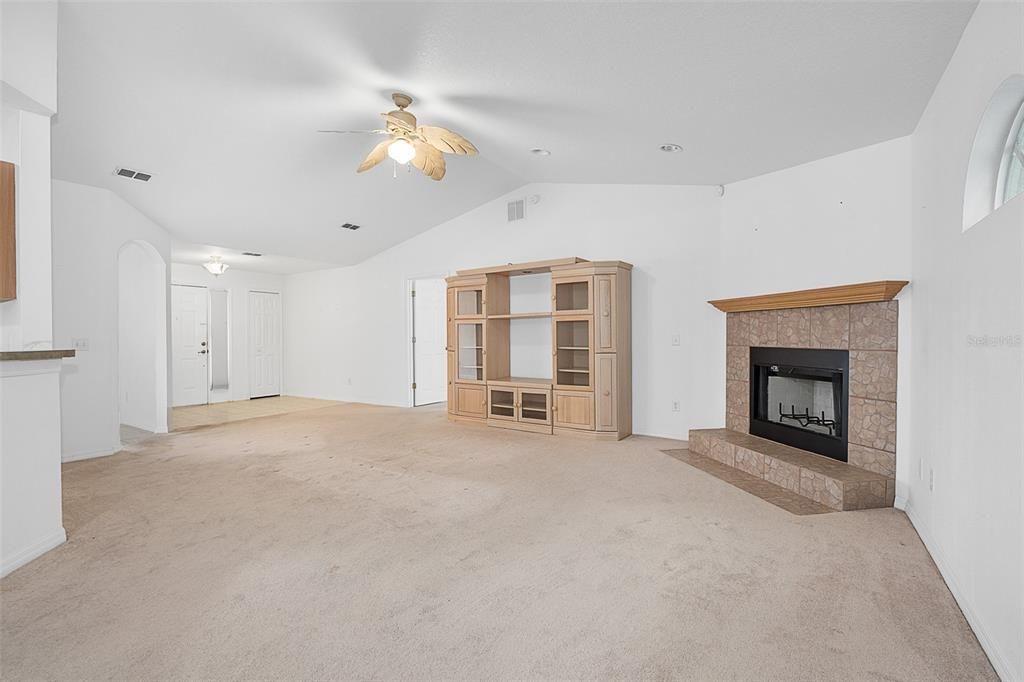 For Sale: $549,000 (3 beds, 2 baths, 2144 Square Feet)