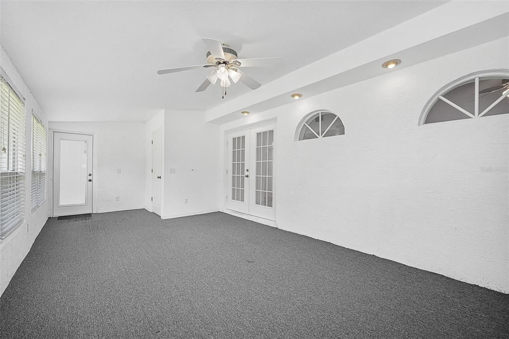 For Sale: $549,000 (3 beds, 2 baths, 2144 Square Feet)