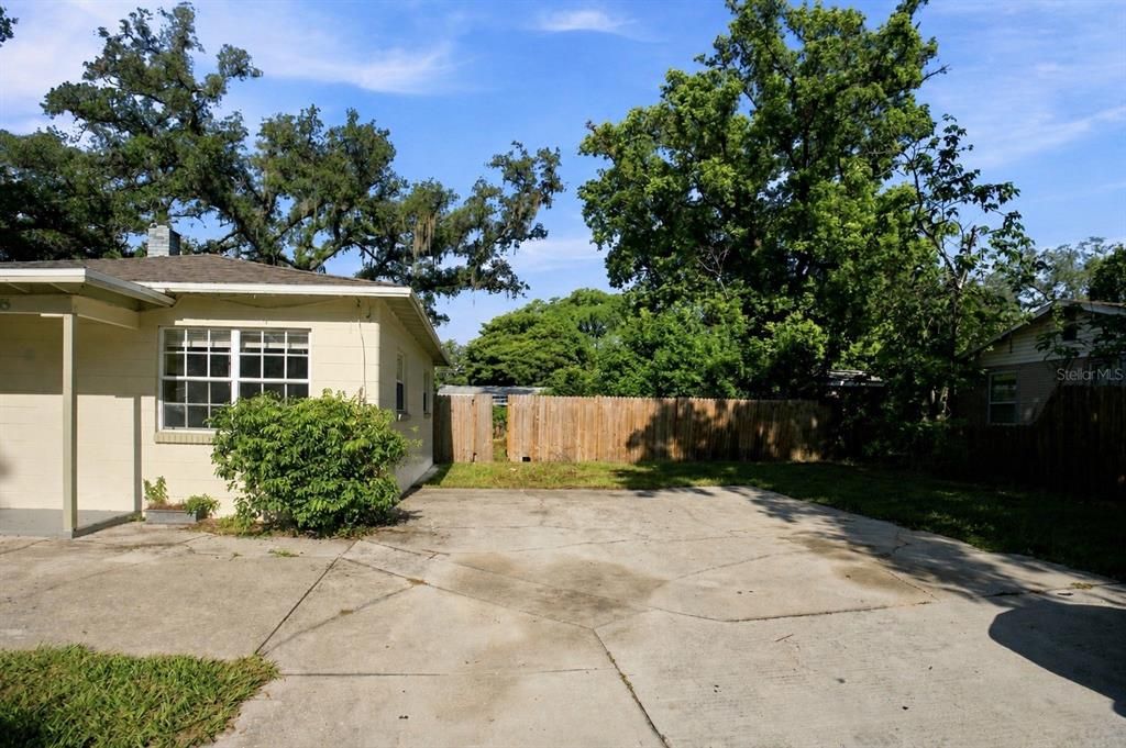 For Sale: $249,999 (3 beds, 1 baths, 917 Square Feet)
