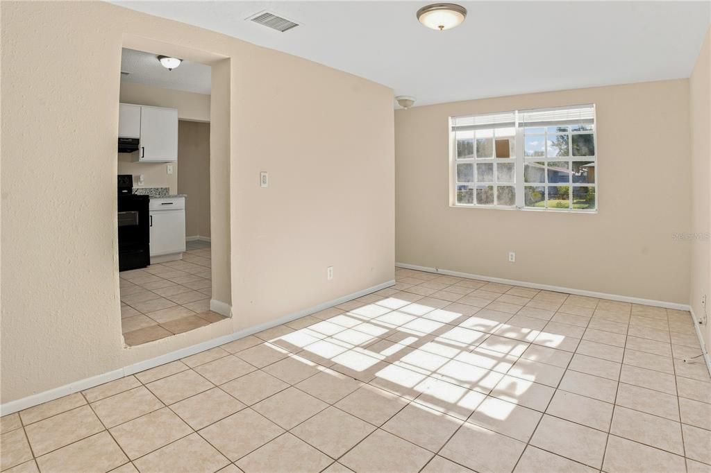 For Sale: $249,999 (3 beds, 1 baths, 917 Square Feet)