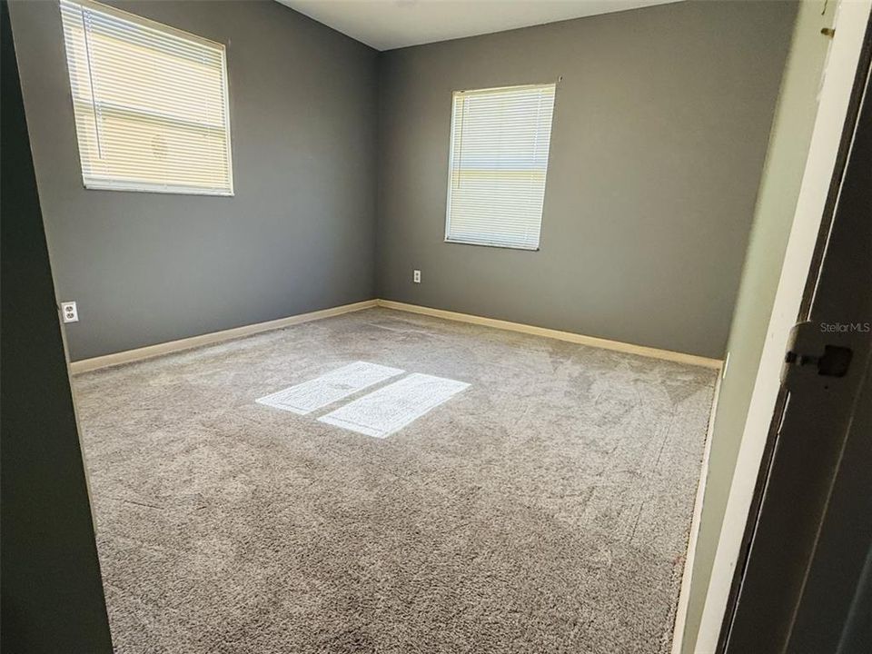 For Sale: $350,000 (3 beds, 1 baths, 1502 Square Feet)