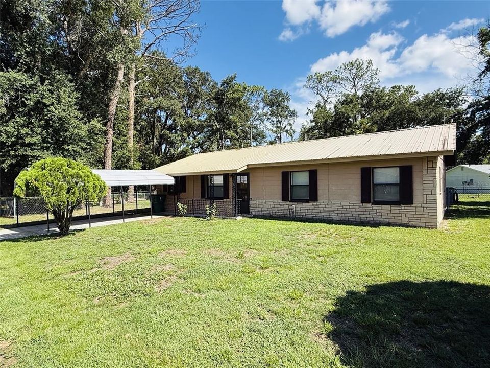 For Sale: $350,000 (3 beds, 1 baths, 1502 Square Feet)