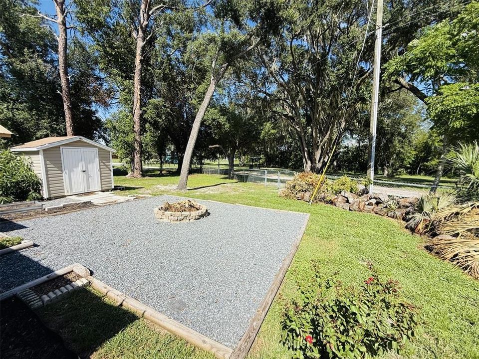 For Sale: $350,000 (3 beds, 1 baths, 1502 Square Feet)