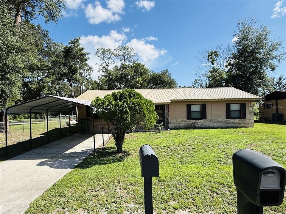 For Sale: $350,000 (3 beds, 1 baths, 1502 Square Feet)