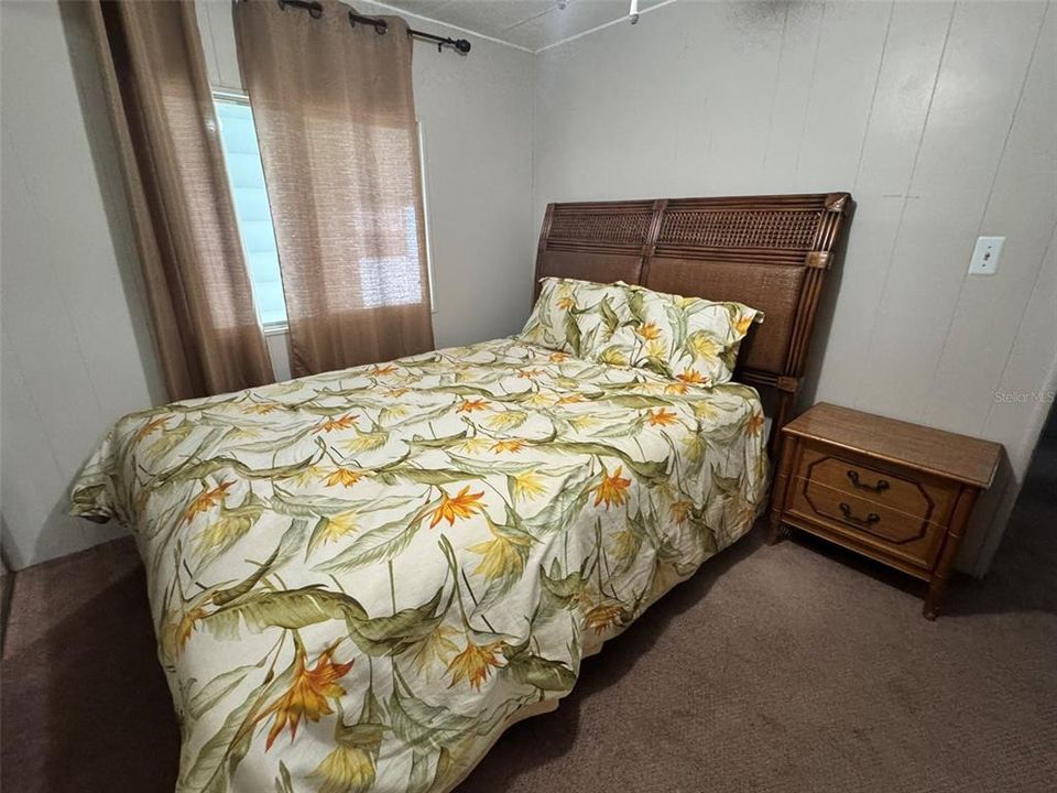 For Sale: $139,700 (2 beds, 2 baths, 1056 Square Feet)