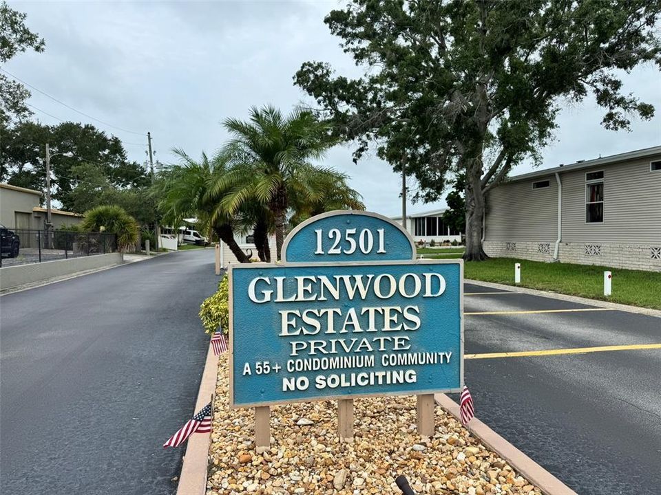 For Sale: $139,700 (2 beds, 2 baths, 1056 Square Feet)