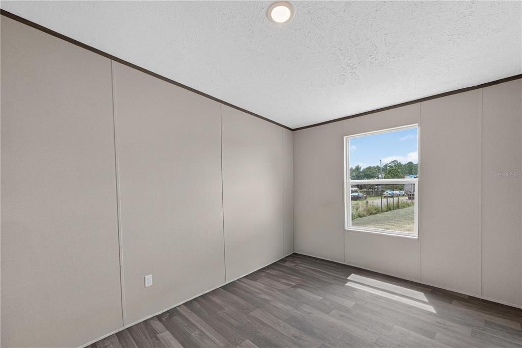 For Sale: $265,000 (3 beds, 2 baths, 1132 Square Feet)