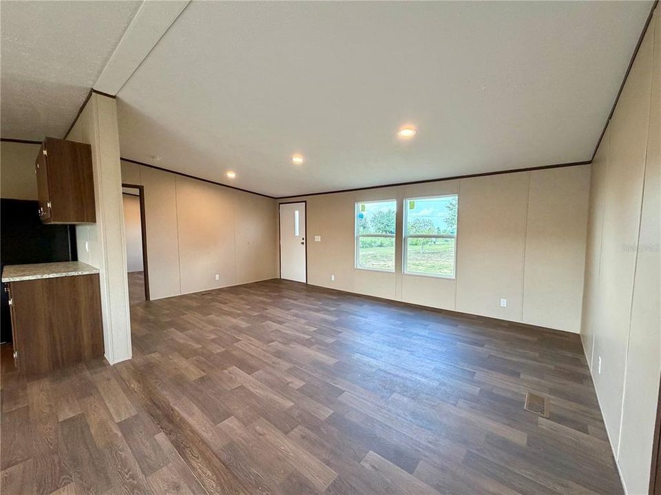 En Venta: $275,000 (3 camas, 2 baños, 1132 Pies cuadrados)
