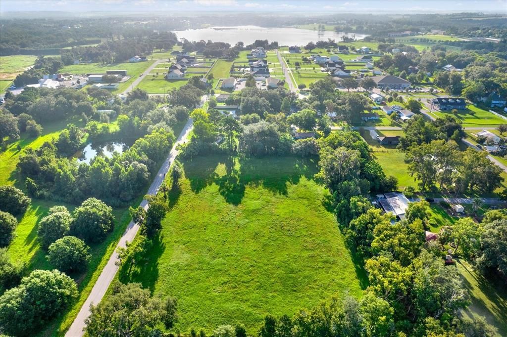 En Venta: $160,000 (0.71 acres)