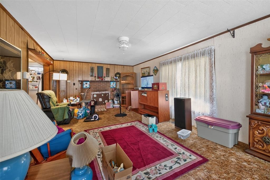 На продажу: $104,000 (2 спален, 2 ванн, 1296 Квадратных фут)