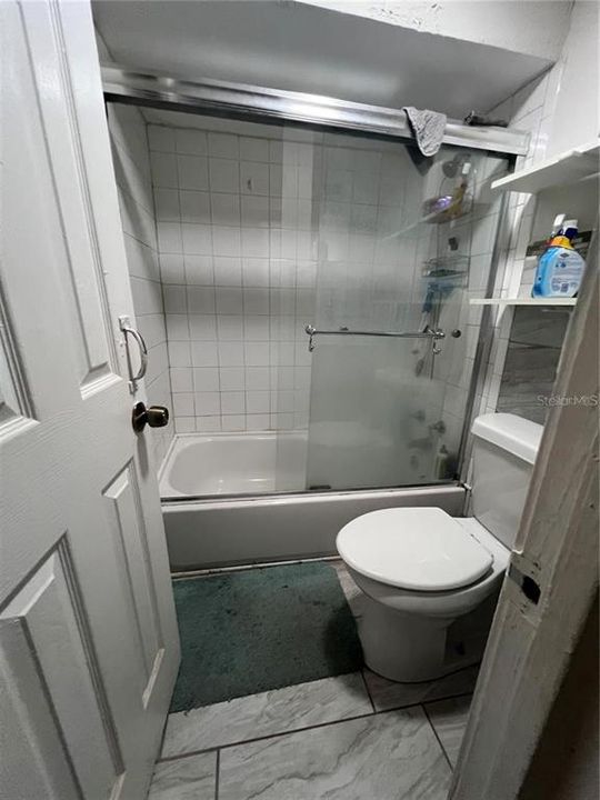 На продажу: $185,000 (4 спален, 2 ванн, 1252 Квадратных фут)