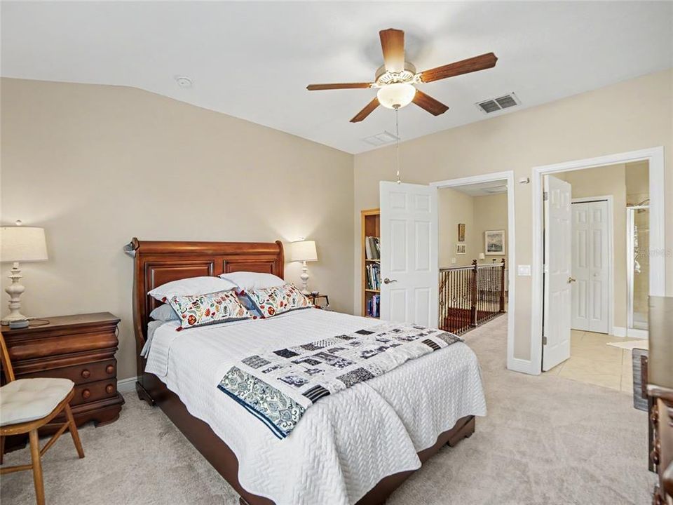 For Sale: $315,000 (2 beds, 2 baths, 1571 Square Feet)