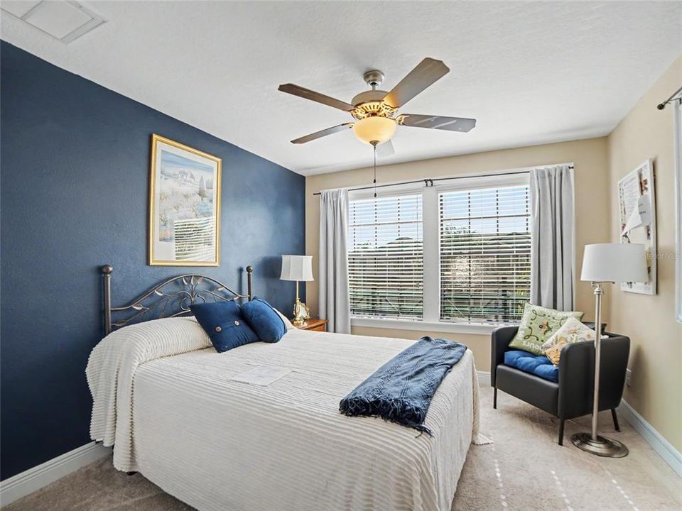 For Sale: $315,000 (2 beds, 2 baths, 1571 Square Feet)