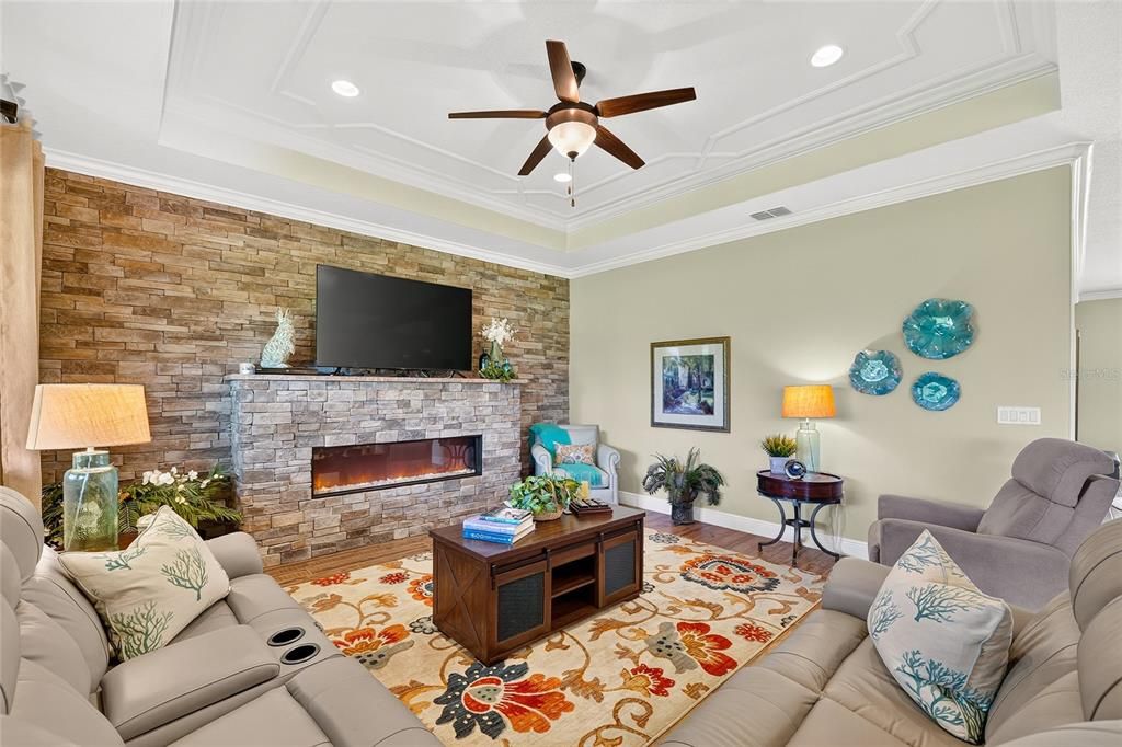 For Sale: $608,800 (3 beds, 2 baths, 2812 Square Feet)