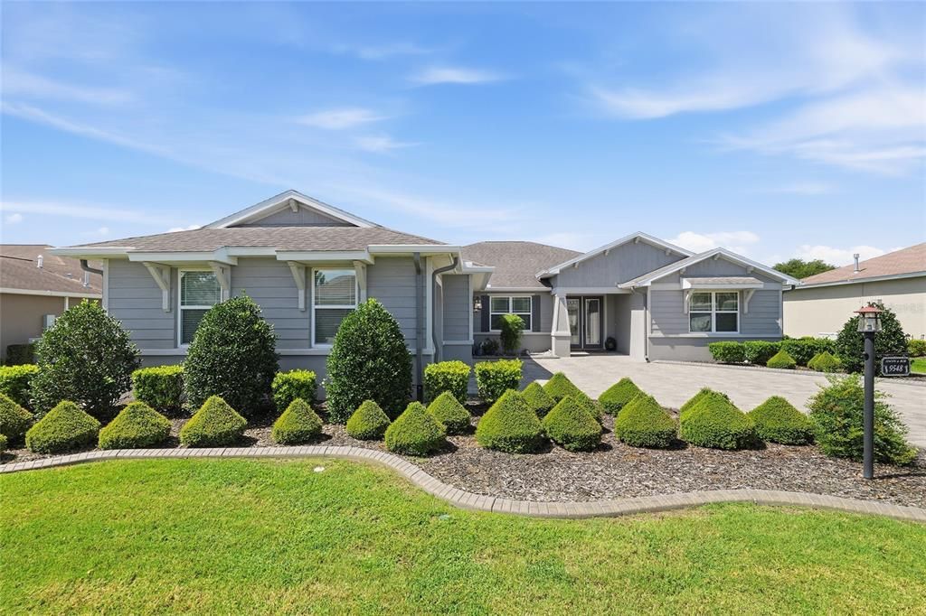 For Sale: $608,800 (3 beds, 2 baths, 2812 Square Feet)