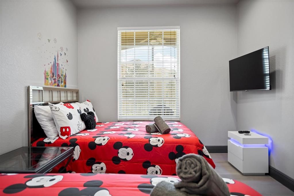 En Venta: $365,000 (3 camas, 2 baños, 1450 Pies cuadrados)