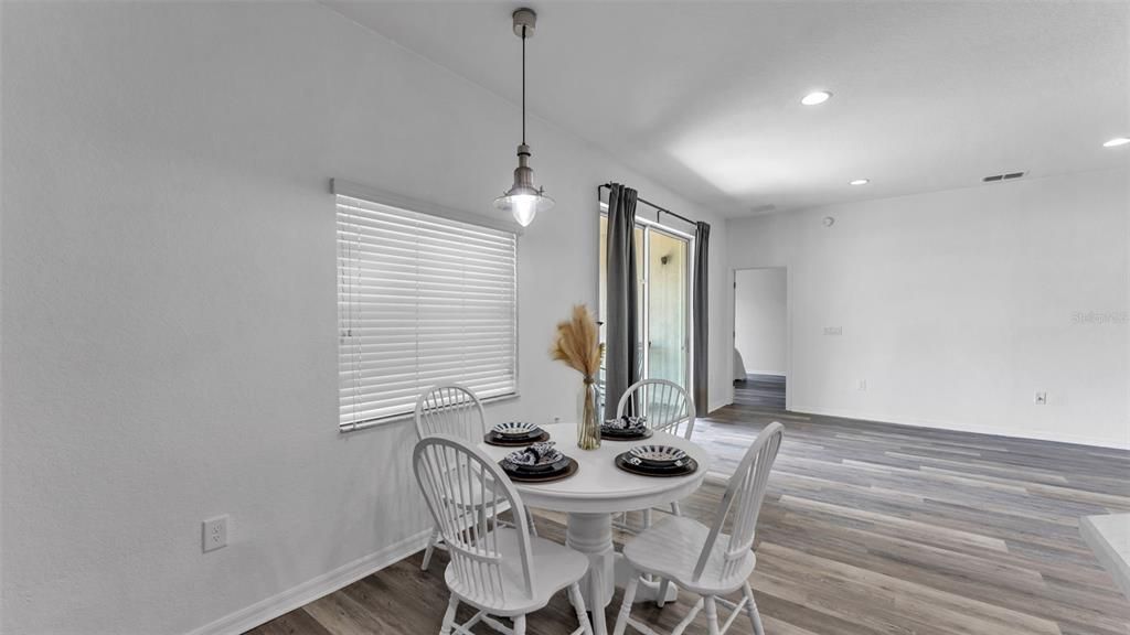 En Venta: $475,000 (5 camas, 3 baños, 2956 Pies cuadrados)