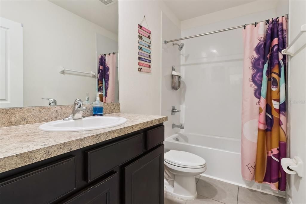 For Sale: $335,000 (3 beds, 2 baths, 1707 Square Feet)