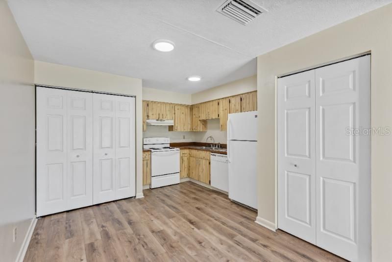 En Venta: $530,000 (8 camas, 0 baños, 3233 Pies cuadrados)