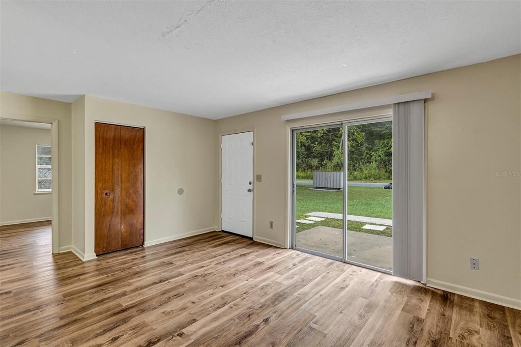 En Venta: $530,000 (8 camas, 0 baños, 3233 Pies cuadrados)