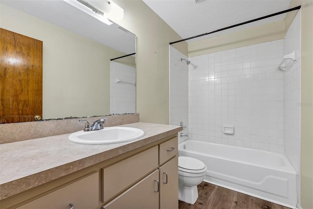 En Venta: $530,000 (8 camas, 0 baños, 3233 Pies cuadrados)