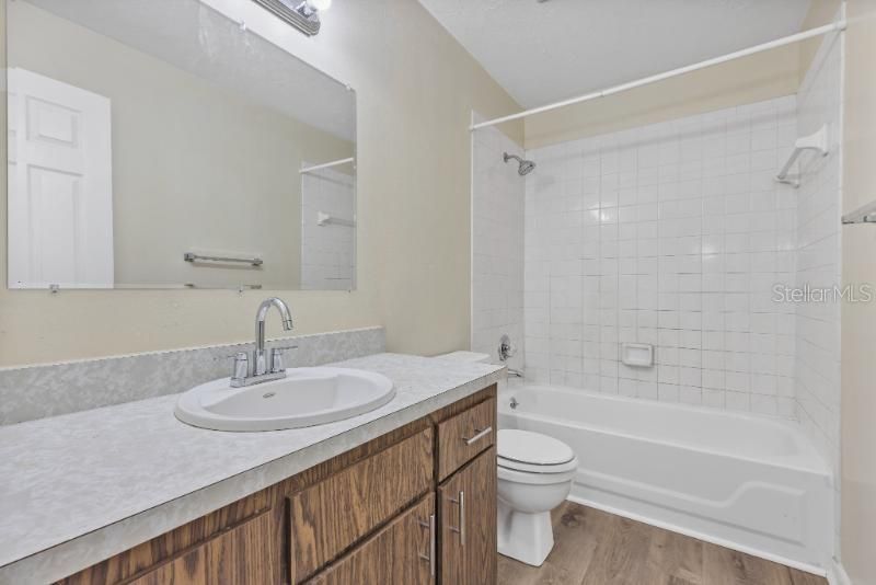 En Venta: $530,000 (8 camas, 0 baños, 3233 Pies cuadrados)