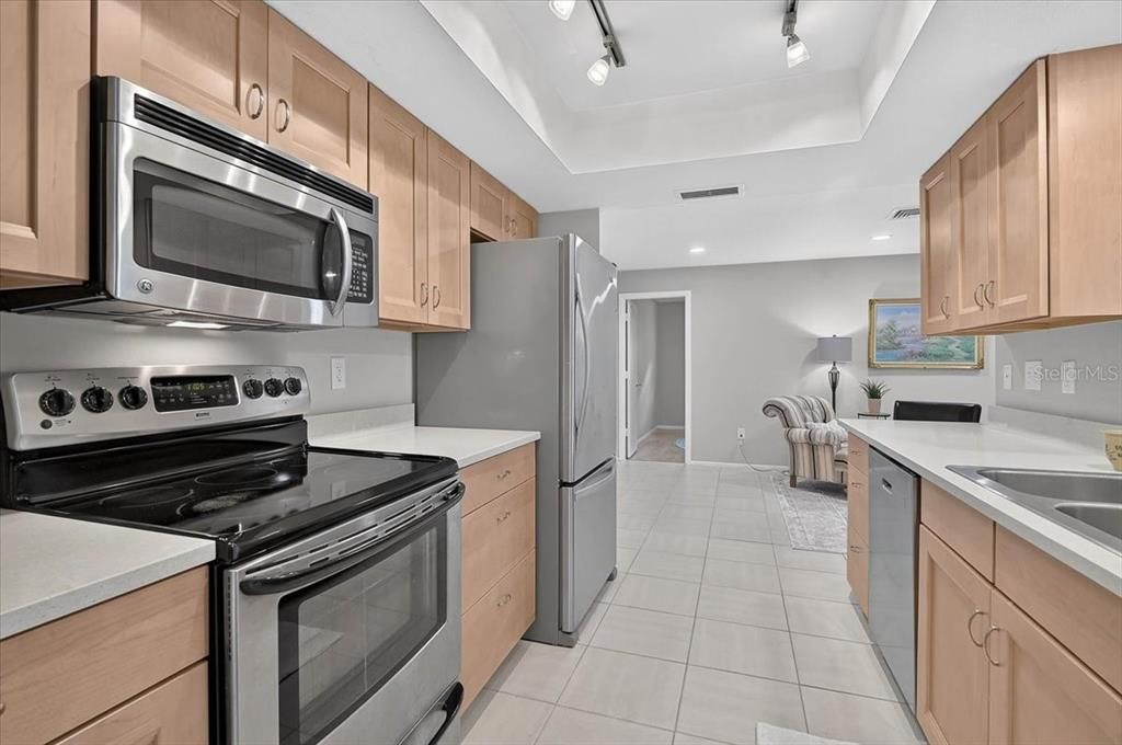 For Sale: $459,000 (3 beds, 2 baths, 1923 Square Feet)